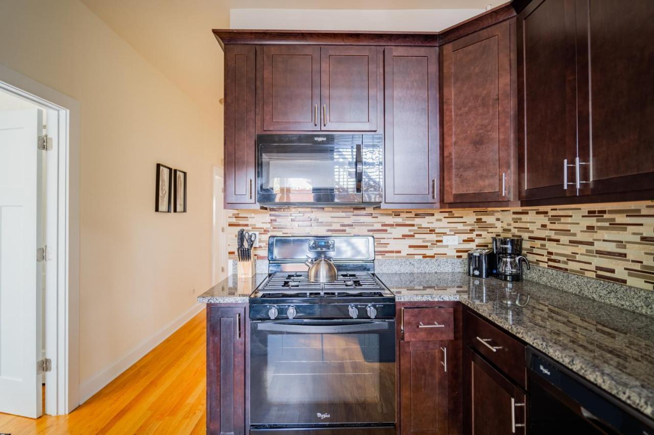 3-Bedroom Gem Apt With In-Unit Laundry - Lawndale 1 & 2 Rep Chicago Exterior photo